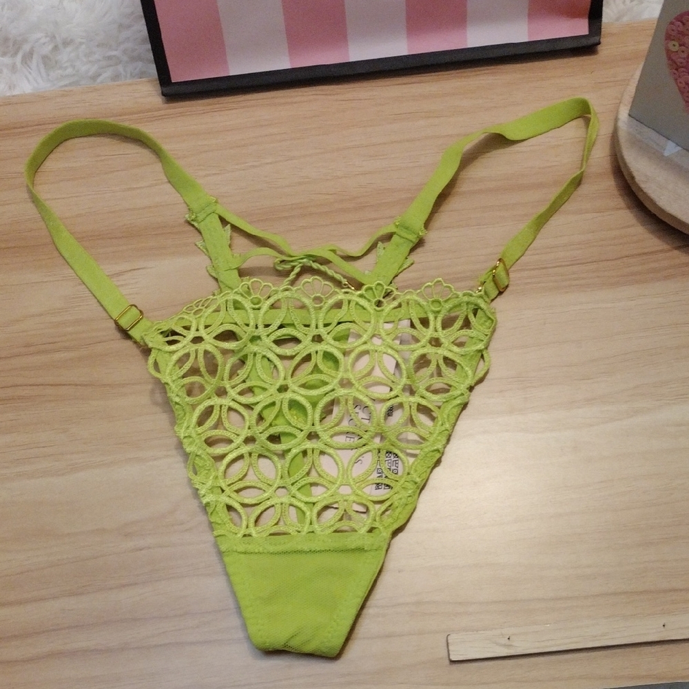 Victoria's Secret Very Sexy Geo Daisy Lace Adjustable V-String Panty Lime XS 🆕